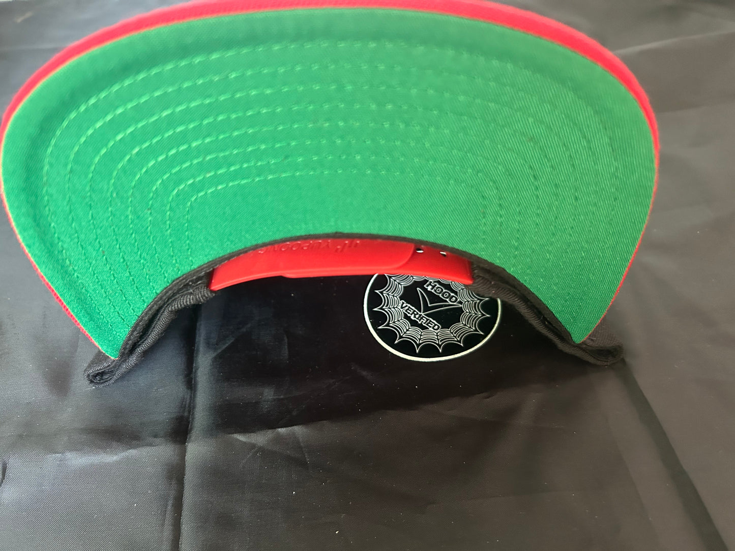 Classic Red/Black Snapback Hood verified logo
