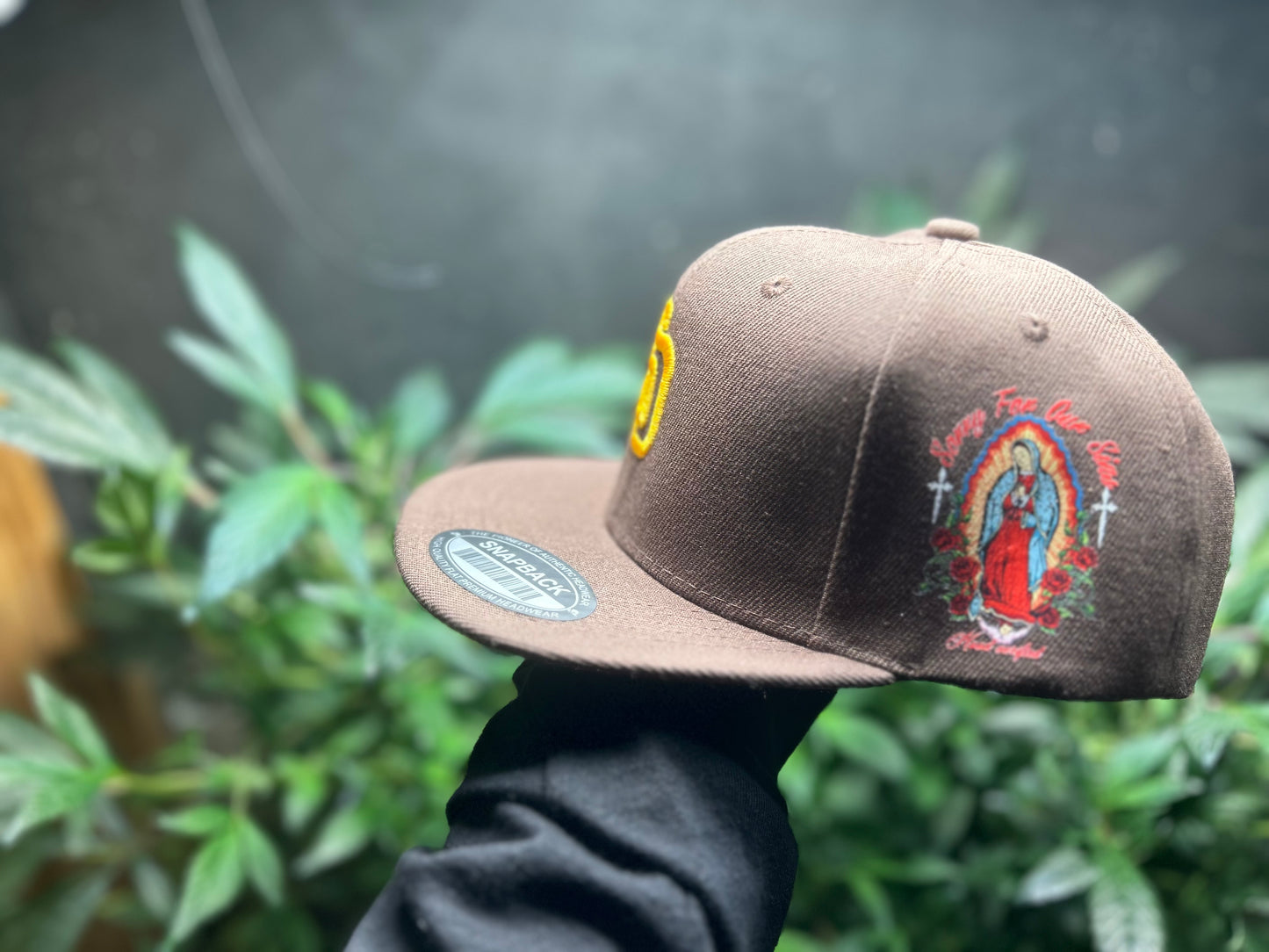 Sd Virgin Mary SnapBack Brown/yellow
